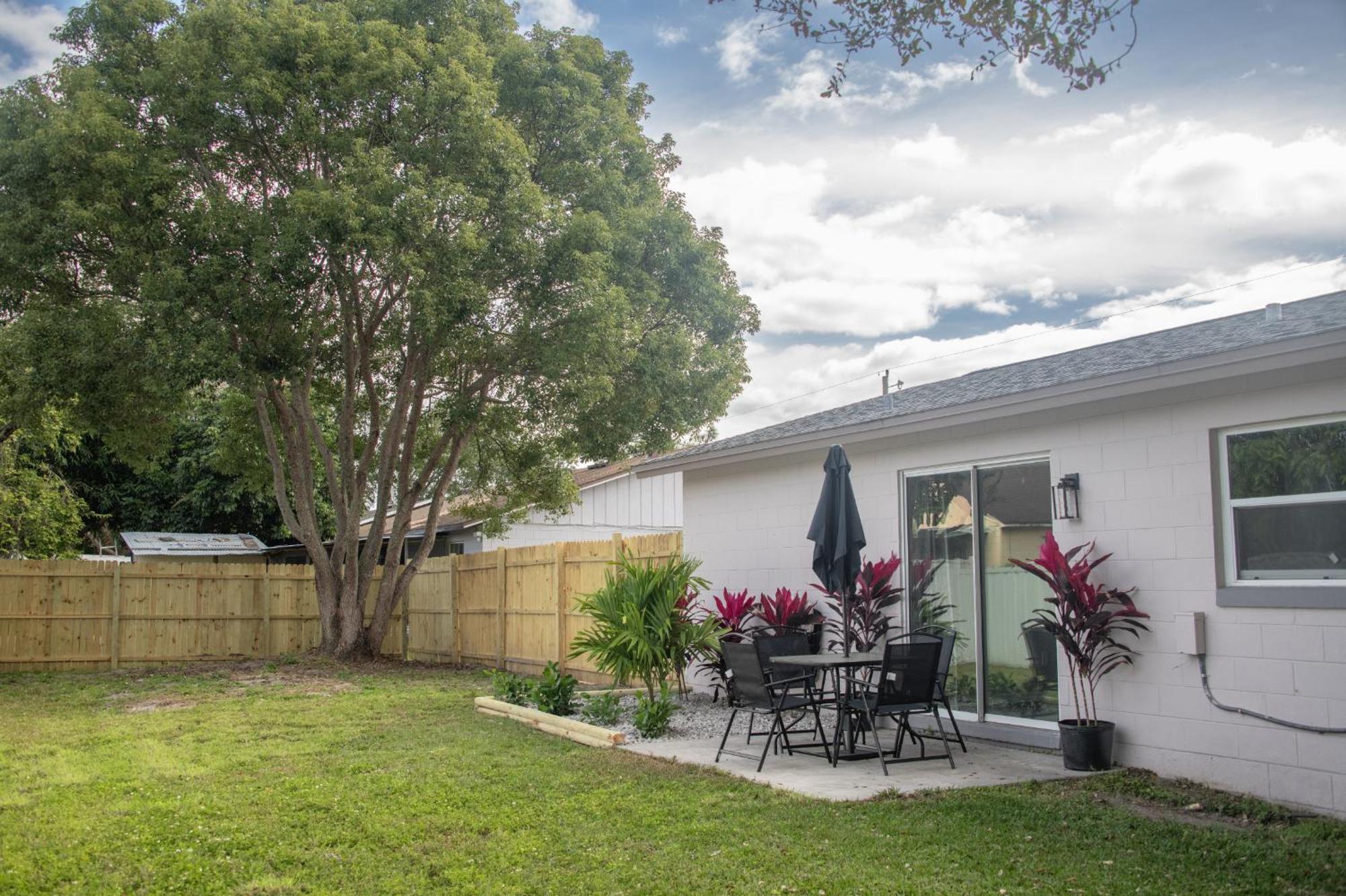 Buchanon Bungalows Orlando Buitenkant foto